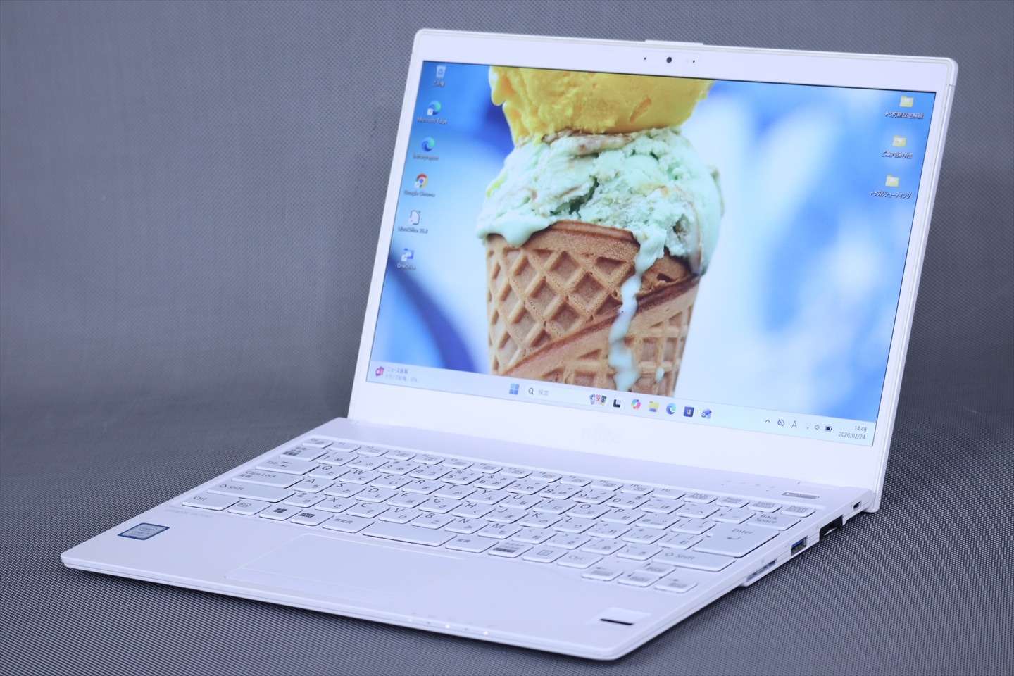 即配 良品 薄軽量パワフルモデル LIFEBOOK UH75/D3 i7-8550U 8G 256G 13.3FHD Office ABA評価