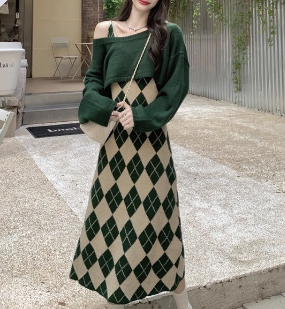 レディース トップス ワンピース ニット セットアップ ショート 膝下 ミモレ ノースリーブ 長袖 萌袖 ラウンドネック ボートネック オフショルダー 襟なし フェミニン かわいい 大人可愛い 上品