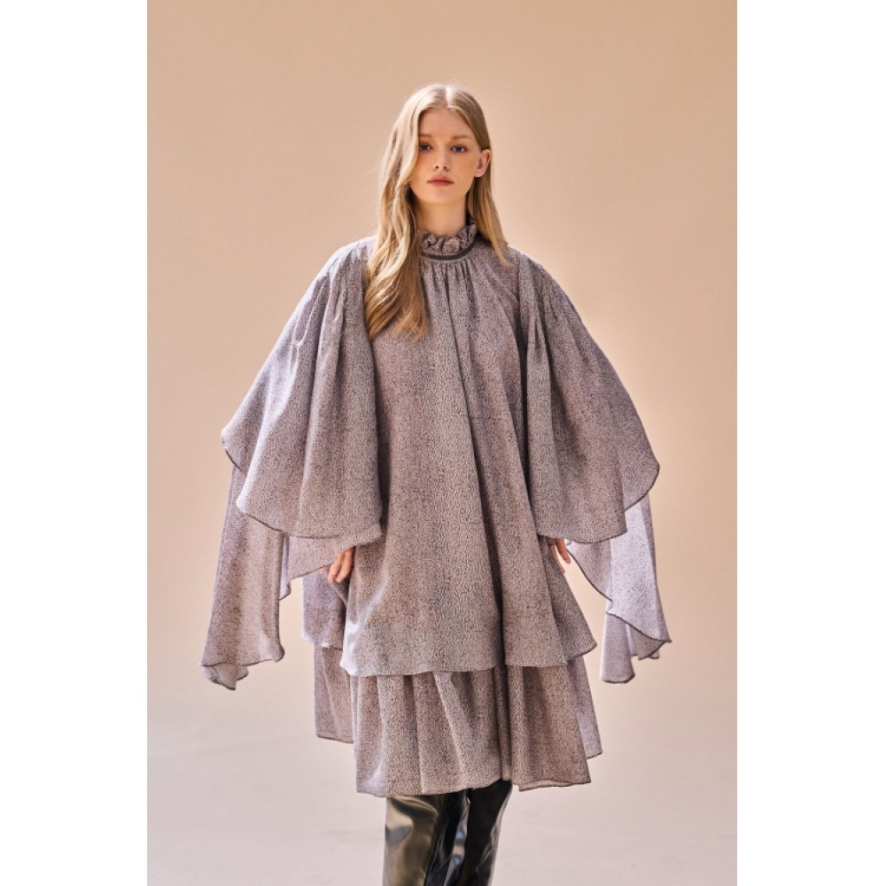 CAHIERS ルーズフィットビーズネックティアードミディドレス