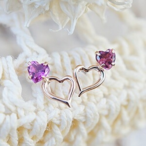 天然石ピンクトルマリンが輝く　１０金ホワイトゴールドのハート型ピアス　10月の誕生石