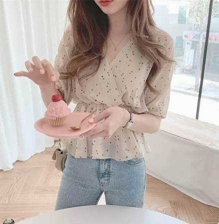 トップス デート ブラウス カットソー 白トップス ミディアム丈 袖あり