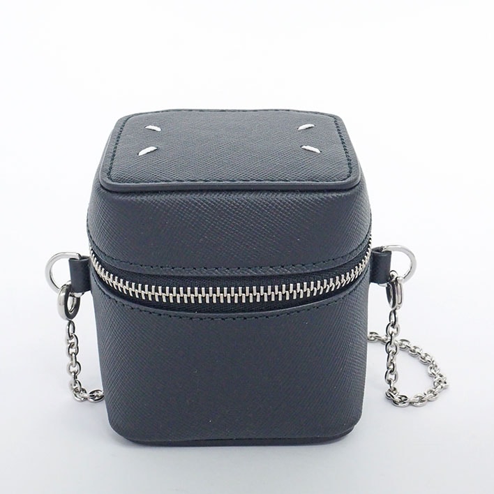 【未使用品・新古品】メゾンマルジェラ MICRO CUBE　マイクロキューブ チェーン レディース 【ショルダーバッグ】