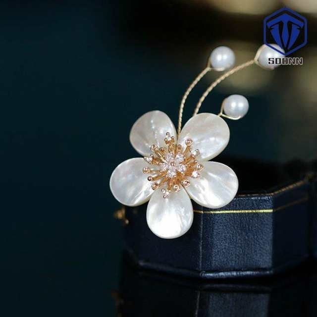 ブローチ パール 卒業式 入学式 アンティーク おしゃれ 北欧 入園式 カジュアル フォーマル 花 フェミニン パーティー 結婚式 お呼ばれ