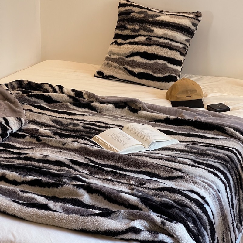 高品質ブランケット 裹起毛 秋冬 暖かい 柔らかい 抗菌 厚くする寒さ対策 シングル 二人 ブランケット