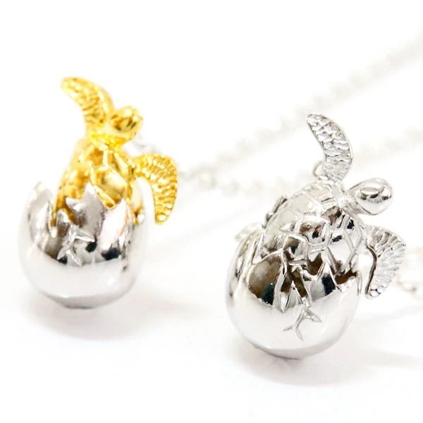 ハワイアンジュエリー ペンダント ネックレス 卵 ベイビーホヌ ウミガメ レディース シルバー925 ゴールド/シルバー