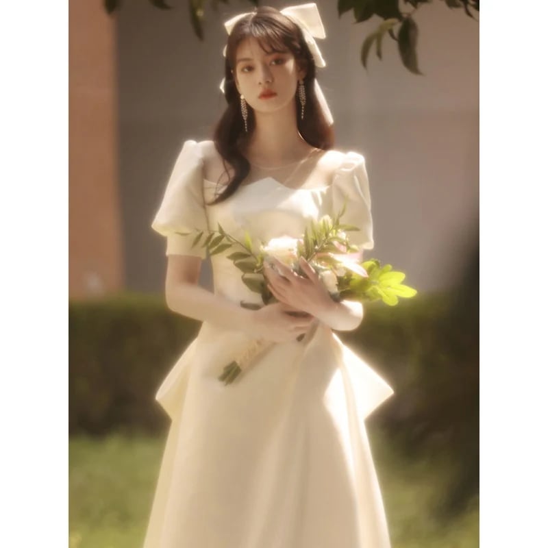 ライトウェディングドレス 2024 気質シンプルなサテントレーリング婚約結婚式リターンドレススタジオ写真撮影ウェディングドレス