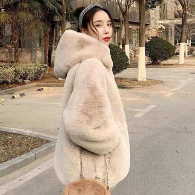 レディース パーカー コート 前開き 長袖 フード ワイド もこもこ ふわふわ かわいい シンプル カジュアル おしゃれ ラフ ルーズ 存在感 ラブリー キュート 学生風 ナチュラル リラックス 無地