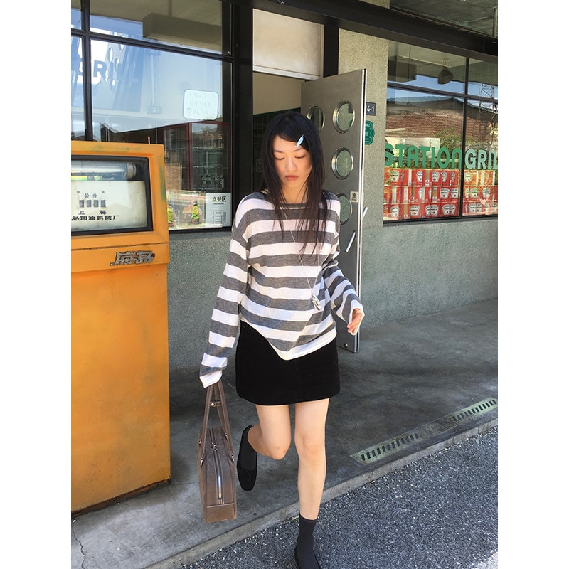 秋ウールストライプバックレスセータールーズ日焼け止めカバーアップ A4378