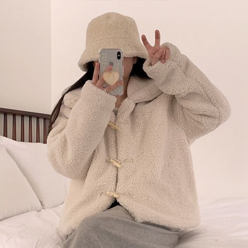 24 新作ベルベットと厚みのあるラムウールジャケット