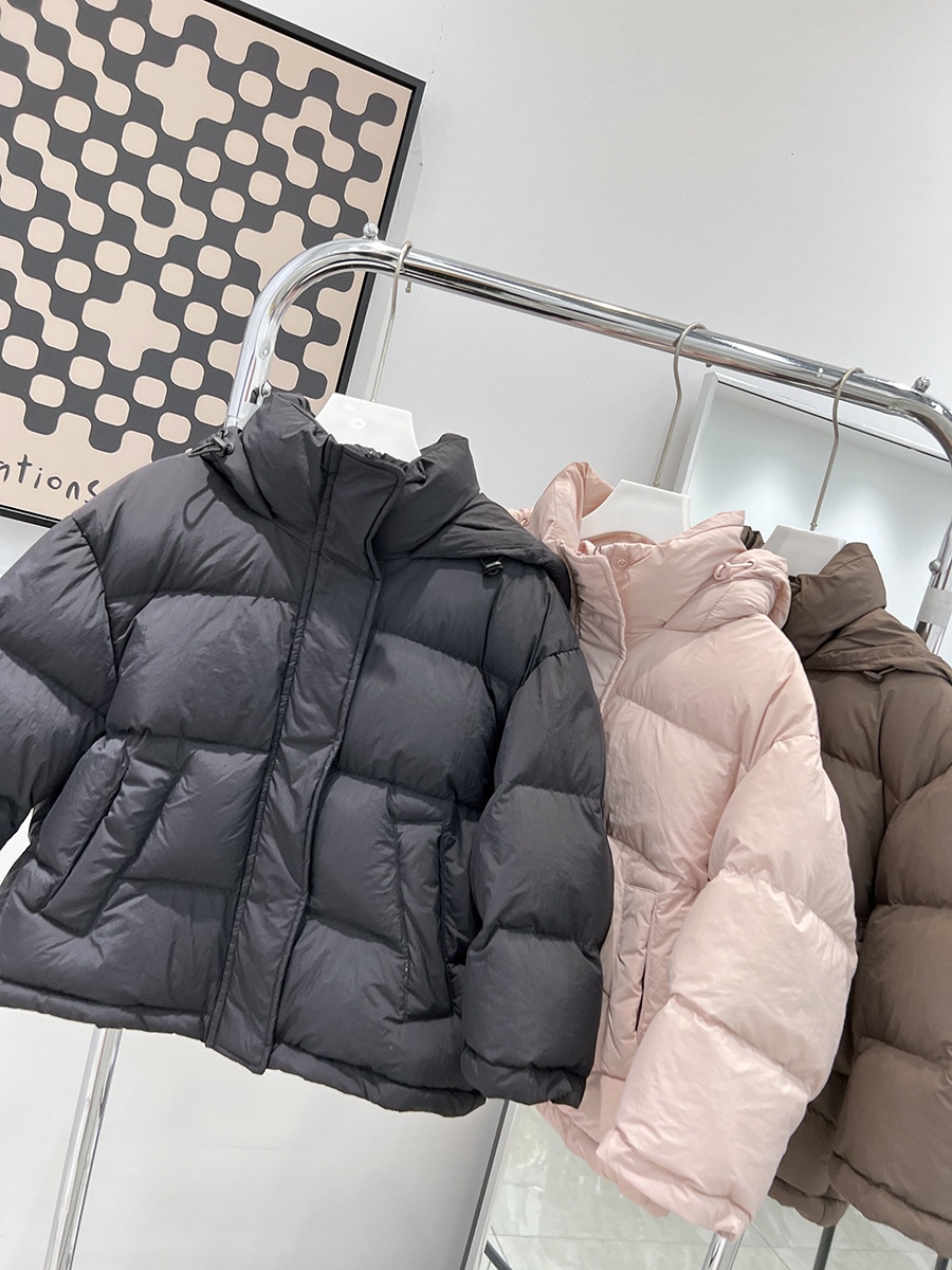 韓国の子供服子供用ダウンジャケット厚手の白いアヒルの毛の男の子の女の子の中で大きい子供の冬のコートのパンの服は保温します