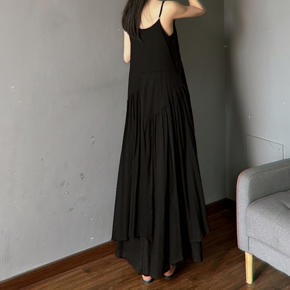 レディース ワンピース マキシ ノースリーブ キャミソール アシンメトリー フェミニン プリーツ かわいい 大人可愛い シンプル カジュアル おしゃれ ラブリー キュート ナチュラル 無地 春 夏