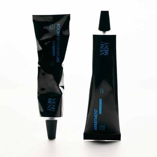 ヴェヌスソリッドパフューム30ml2種類から1つ 選んでください