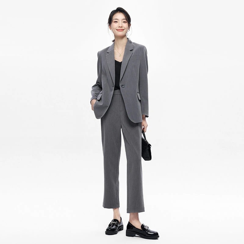 テーラードジャケットスーツスーツ女性高級感フォーマルスーツキャリア面接ビジネススーツ