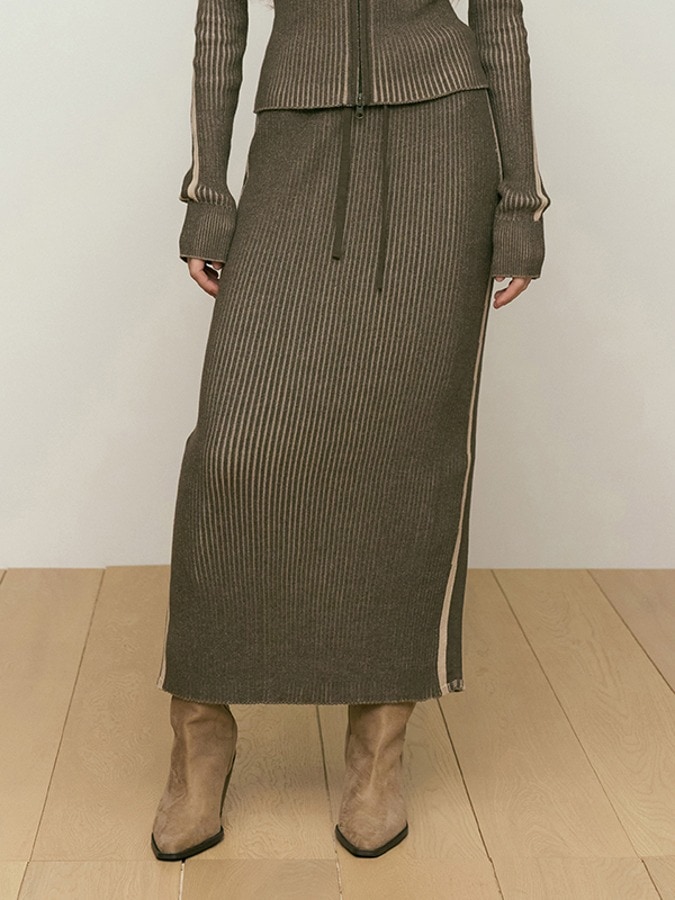 GARMENT KNIT LONG SKIRT [KHAKI]