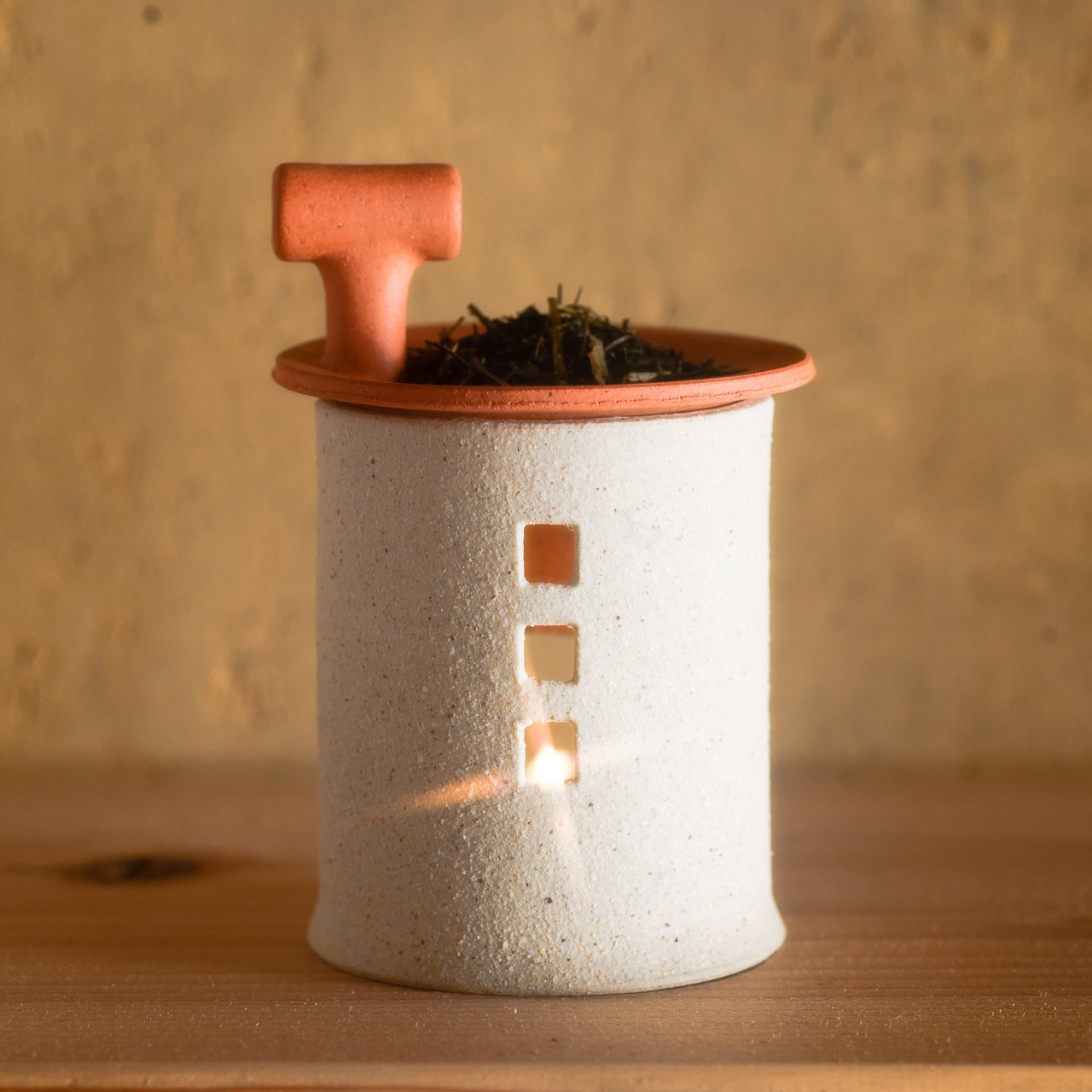 癒やしの手作り陶器「茶香炉(煙突おうち)- タイプC(シロ)」 季節の変わり目お茶の香りで心も体も整えよう! Tea Incense Burner,Aroma Lamp,Handmade Potter