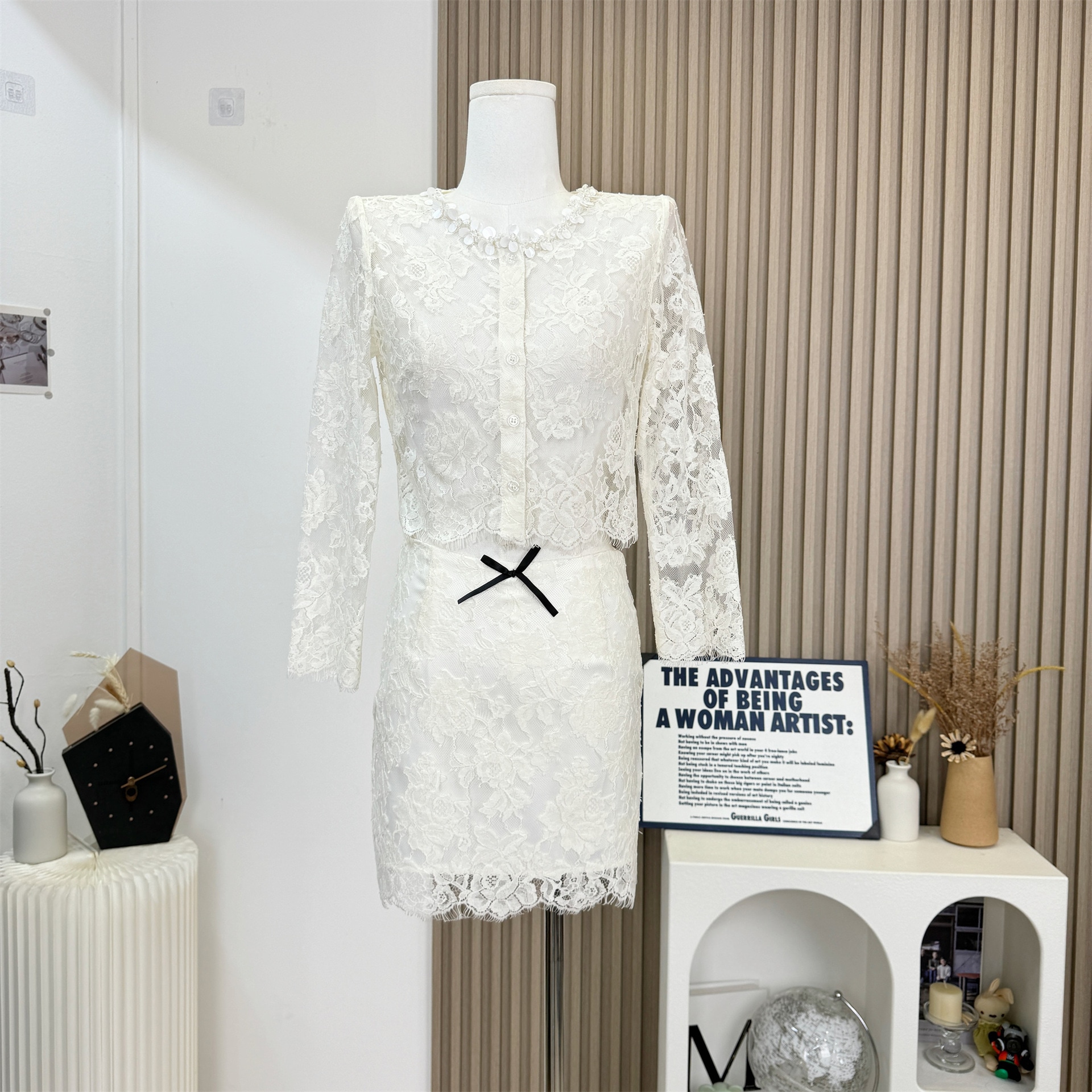 レースパースペクティブファッション長袖スーツ女性用新作ハイウエストスリムヒップスカートツーピーススーツ秋