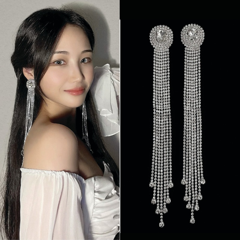 935[韓国女性アクセサリー] [シルバー針] 華やかなエリザベスクリスタルストーンロングドロップイヤリング 人気ジュエリー