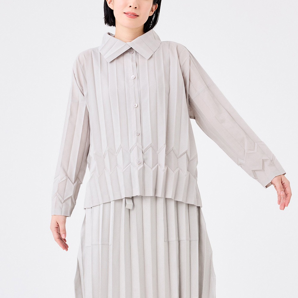 手作りの折り紙のしわシリーズはシャツの上着のシャツのコートの女性の服の服を注文します
