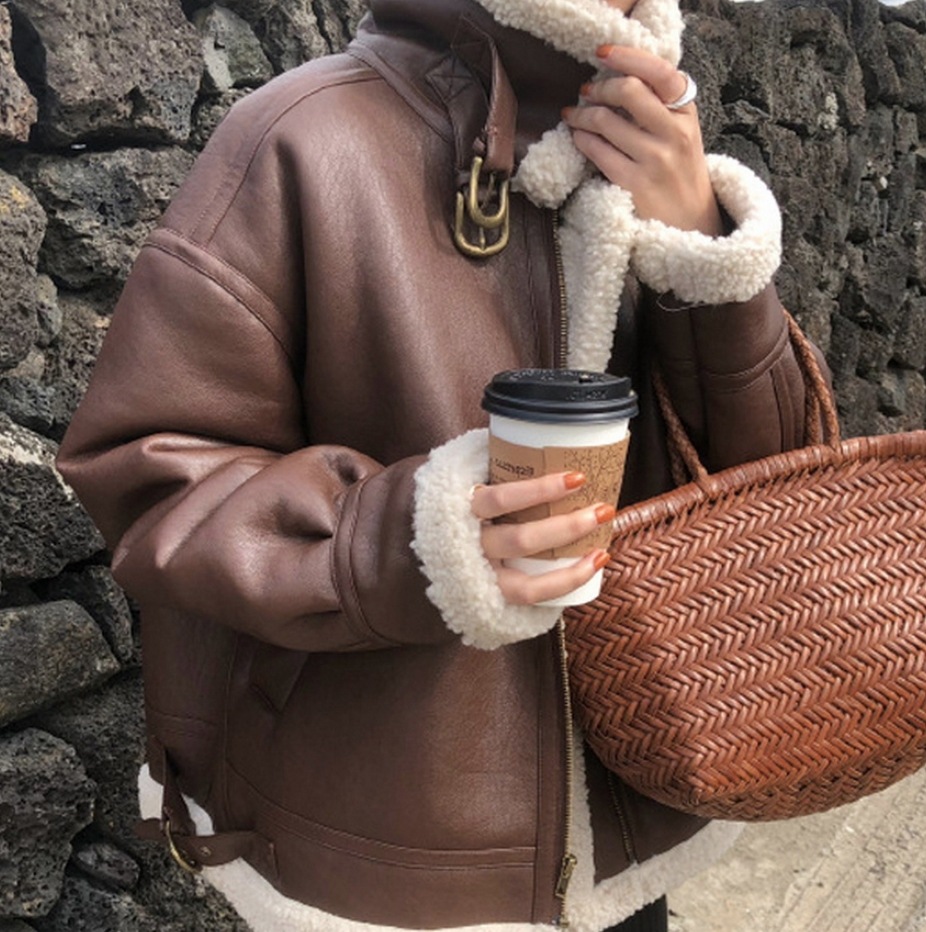 アウター デート ブルゾン 上着 袖あり 長袖 モコモコ 冬 10代 20代 レディース 個性的 ブラウン ブラック S M L ゆったり こなれ感 エレガント クール モード系 暖かい