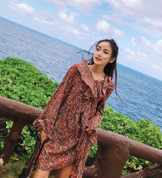 1161．花柄レトロルーズワンピース（レッド）