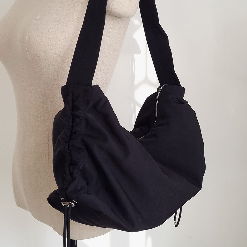 リオッフル 軽い ナイロン カジュアル シャーリング ホーボー ショルダーバッグ防水バック梅雨アイテム