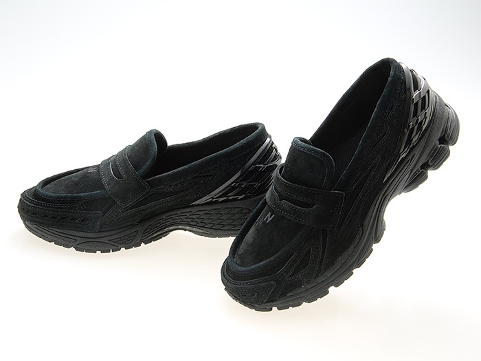 U1906LNT BLACK SUEDE ブラック スエード ローファー スリッポン ワイズD