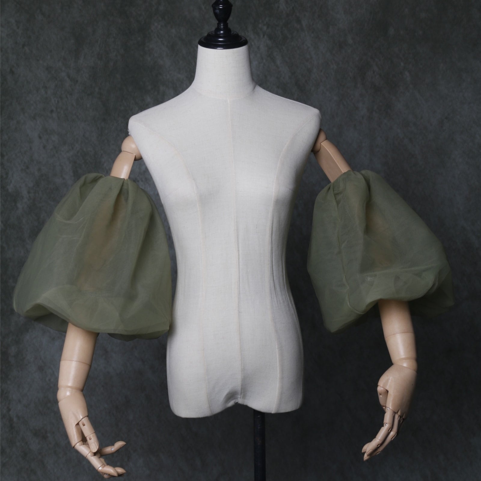 アームドレス　カーキ色 取り外し袖 ショルダーの付け袖 パフスリーブ オーダー可能 二の腕を隠せるお袖　ウエディング色直し