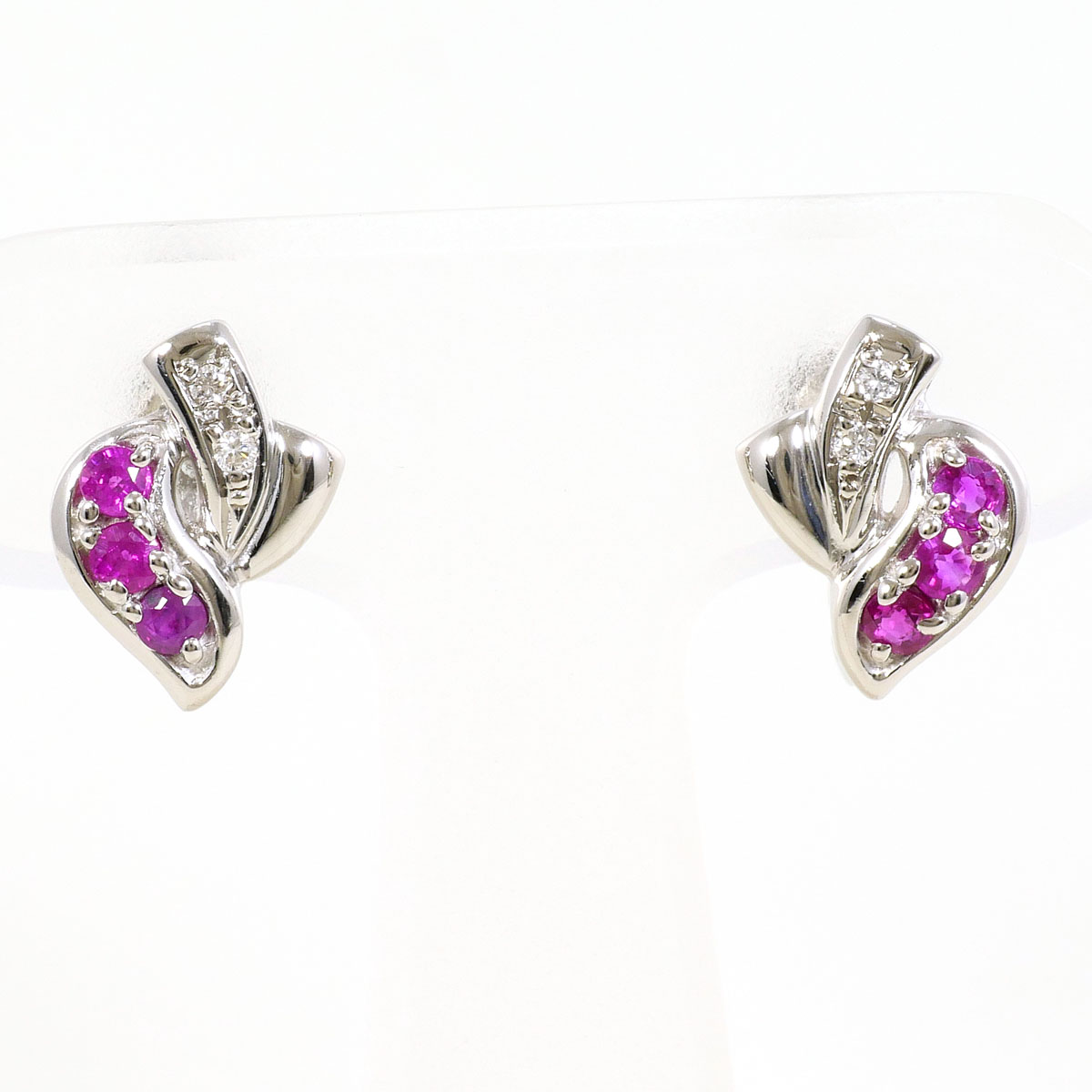 PT850 プラチナ イヤリング ルビー 0.23ct ダイヤモンド 0.02ct 総重量約4.8g 中古