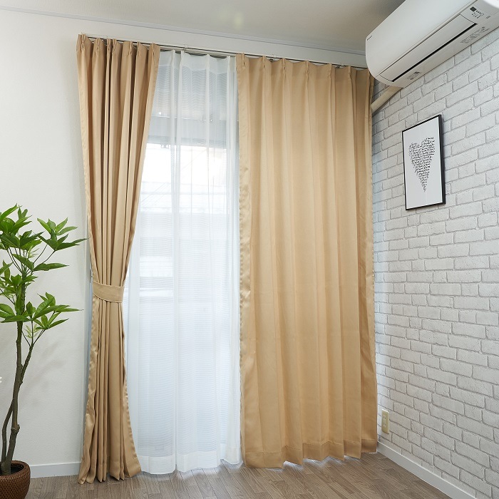 [Qoo10] ２枚組 遮光 防炎 カーテン 巾１００ｘ : 家具・インテリア