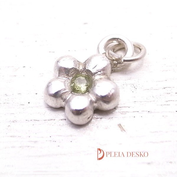銀花ペリドット(ペンダント) シルバー1000/925 PLEIA DESKO [ プレア デスコー ]