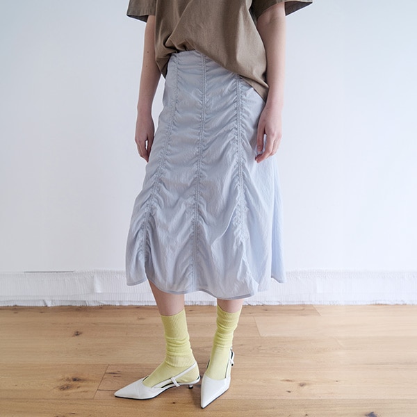 SHIRRING MIDI SKIRT SKY