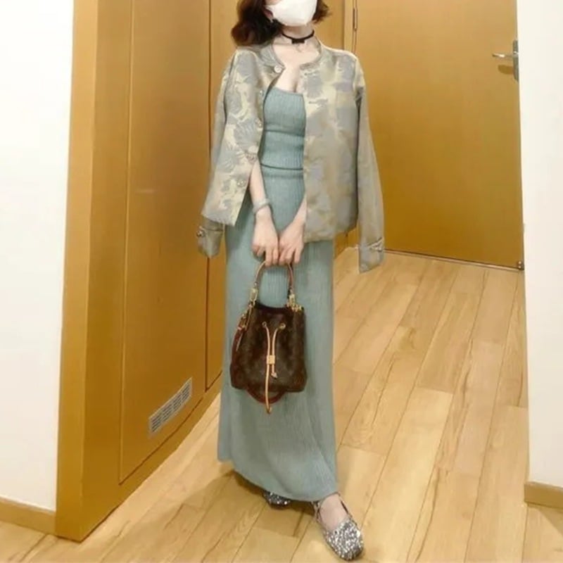 新しい中国風の花柄プリントのレディース春秋ショートジャケットとスリムフィットのサスペンダードレスのツーピースセット