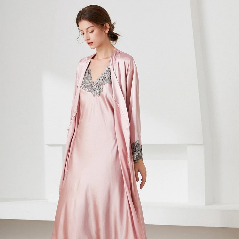 パジャマ レディース疑似シルクセクシーなレースパジャマロングスカートのスーツキャミソール+コートの家着2着母の日特典 6,699円