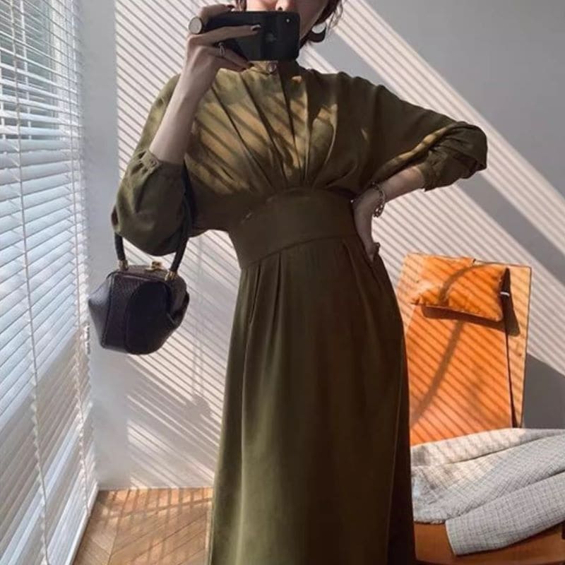 幅広ハイウエスト切替え タックデザイン ワンピース ワンピドレス 膝下 ミモレ丈 ミディアム丈 長袖 襟付き バンドカラー Aライン 切り替えデザイン きれいめ シンプル カジュアル 大人っぽい 上品