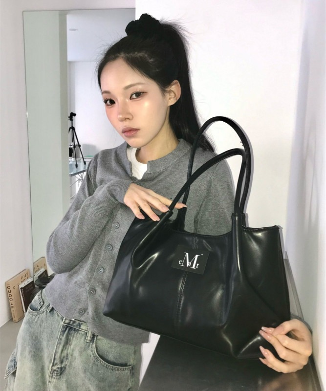 エフェミドルステッチレザートートバッグ（男女共用）