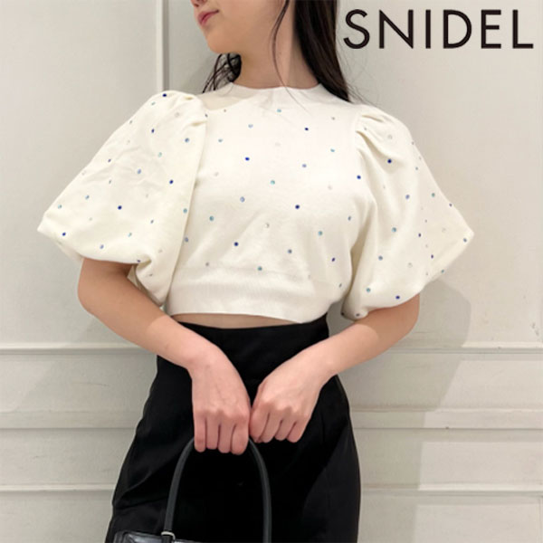 【SALE40%OFF】 【即納】 スナイデル SNIDEL トップス 24秋冬 ホットフィットクロップドニットプルオーバー ショート丈 バルーンスリーブ swnt244235