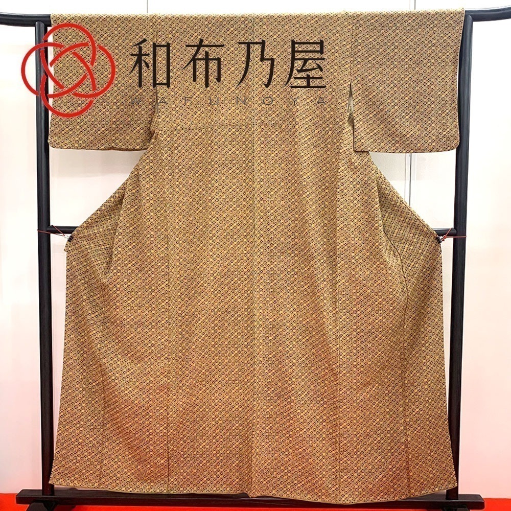 中古 小紋 ブラウン色 全通柄 正絹 シルク 呉服 着物 身丈 約155cm 古典 和装 和服 おしゃれ着 普段使い