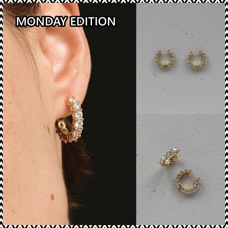 MONDAY EDITION Glittering Golden Hoop Earrings (Midium)