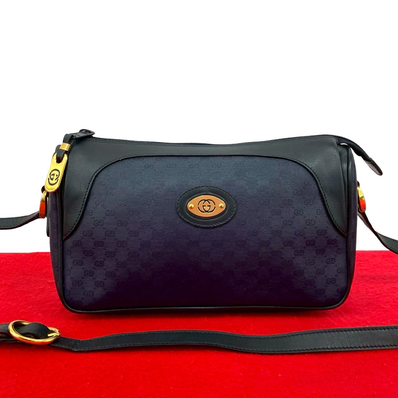 ヴィンテージ マイクロGG ロゴ 金具ショルダーバッグ レザー PVC ネイビー 35240