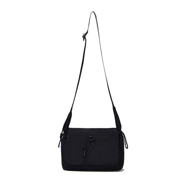ニューシティミディアムクロスバッグ ブラック CO2407CB62BK