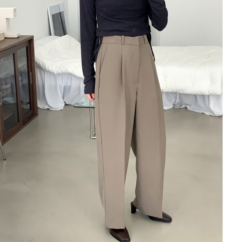 ボトムス パンツ ワイドパンツ 膝下 ロング ロング丈 セミフレア かわいい 大人可愛い シンプル カジュアル おしゃれ お洒落 かっこいい ラフ メンズラ 9,901円