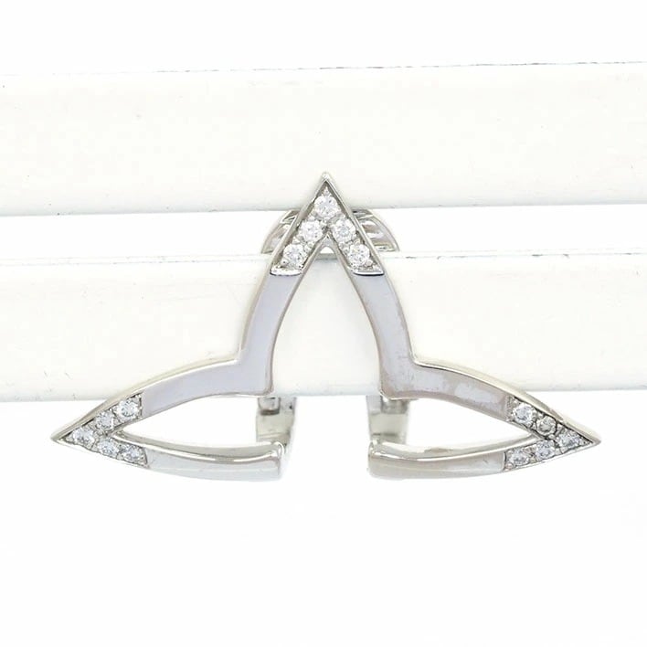 【新品仕上げ済み】【新品同様】ルイヴィトン イヤーカフ オンブレ ブロッサム K18WG ダイヤモンド 【イヤリング】 123,400円