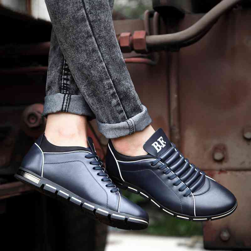 スニーカー メンズ 春 厚底 ブラック 靴 ローカット おしゃれ 冬 白 黒 ウォーキング 夏 疲れない レザー ホワイト 防水 4E ランニング ハイカット 幅広 結ばない 高い 軽量 シークレット