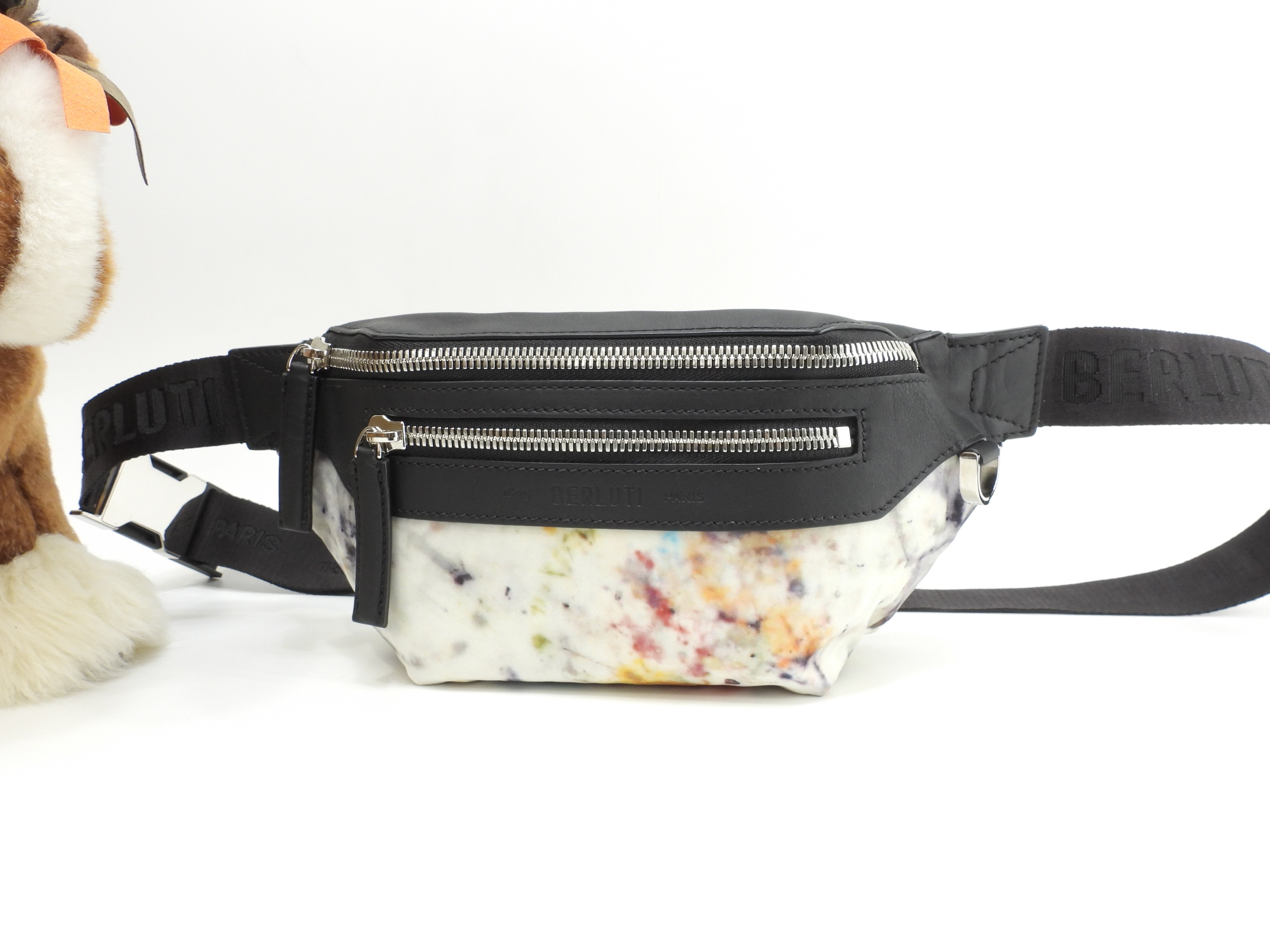 ボディバッグ ナイロン/ レザー白黒 メンズ 斜掛ショルダーバッグ@B0159 2 64,900円