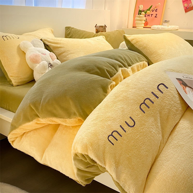 冬用厚手暖かいクラスAママ＆ベビーグレードのアークティックフリースとミルクフリースの4点寝具セット無地刺繍入り3点寝具セット 5,944円