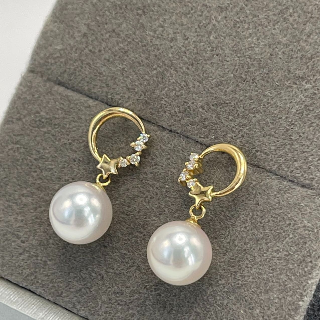 新品　K18YG　アコヤ　パール ピアス　7ミリ　天然ダイヤモンド0.02ct　　上品　オシャレ　あこやパール【E4552306130055】