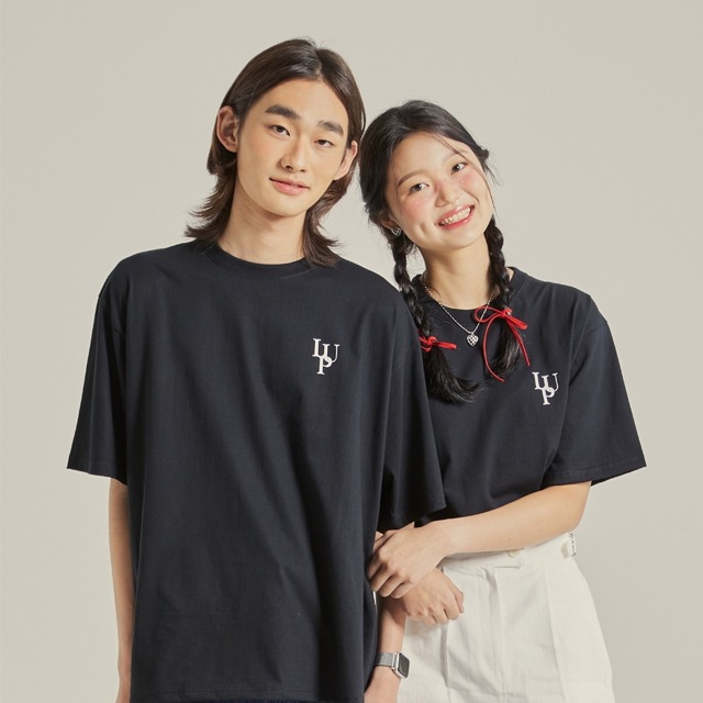 クラシックロゴ ロゴ 半袖 ラウンドネック Tシャツ [ブラック]Tシャツ・カットソー