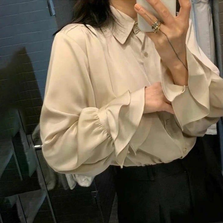 【2025新作 急速出荷】ベルスリーブ ドレープシャツ レディース シャツ シャツブラウス 長袖シャツ きれいめ お洒落 可愛い カジュアル 通勤 オフィス OL ビジネス 韓国ファッション 5,334円