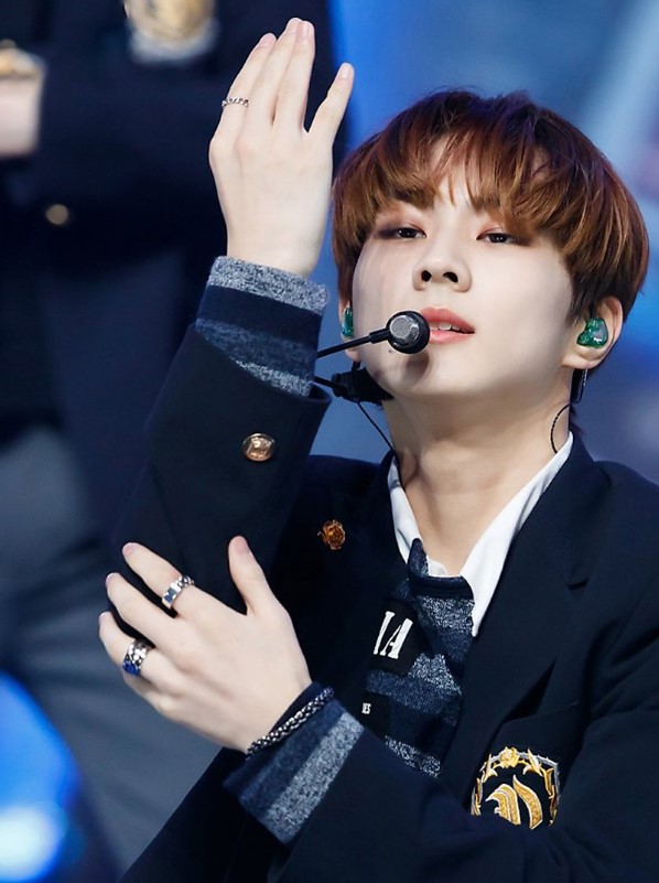 [ACE チャン エンハイフン] SVR-629 シルバー925 プレーンチェーン シルバーリング 5mm