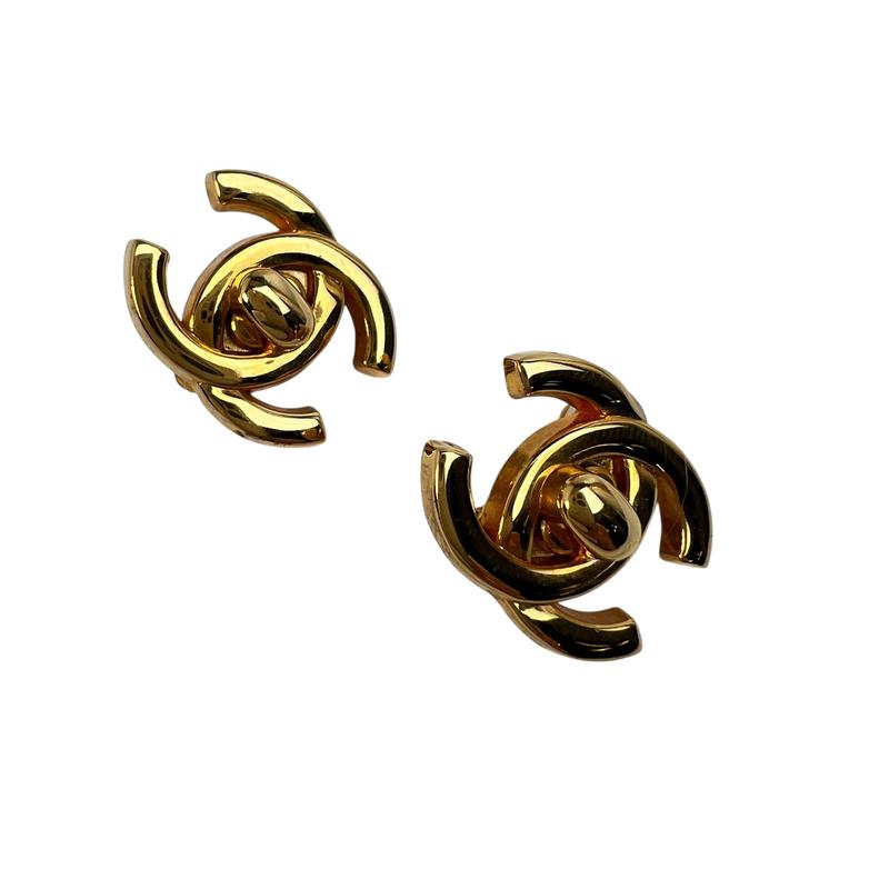 CHANEL シャネル ココマーク ターンロック 96P イヤリング ゴールド A-11451